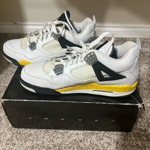 Air Jordan 4 retro sneakers